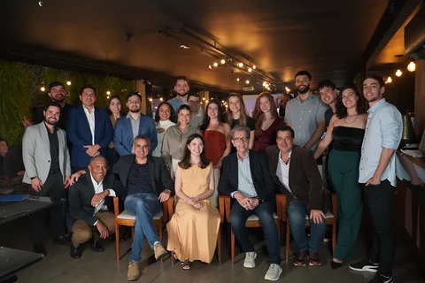 Participantes do encontro Cardiomed sobre o Sistema Versalock
